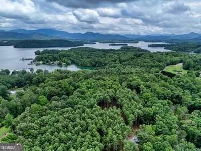 Photo of 124 Lakeside Estates Drive