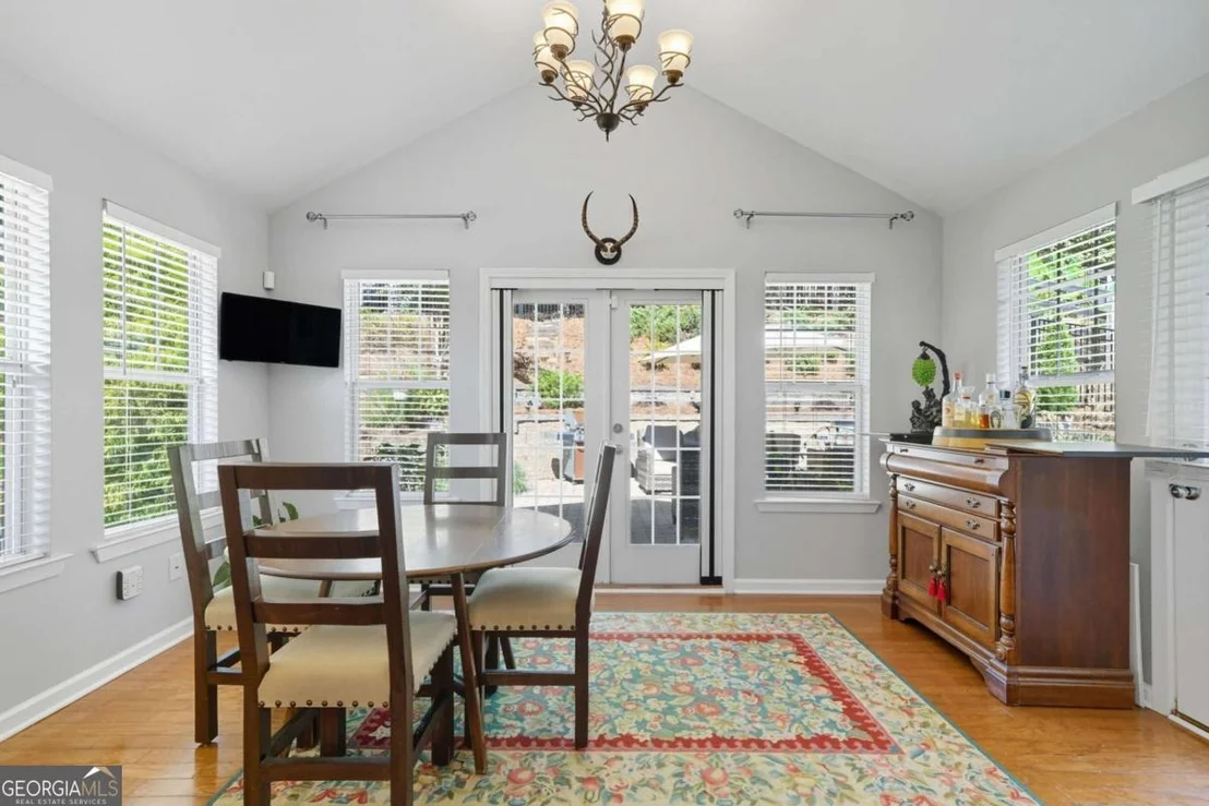 Photo of 263 Lakeside Drive