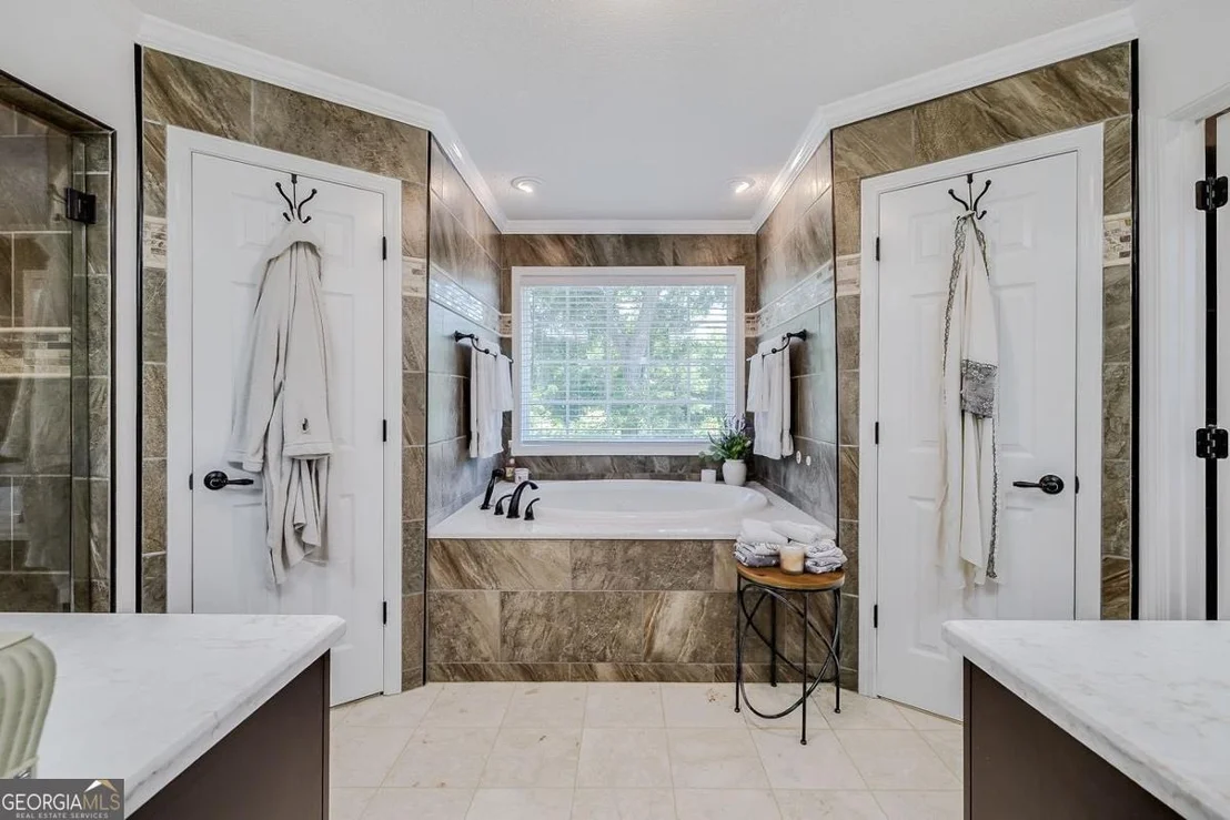 Photo of 152 Cambridge Drive