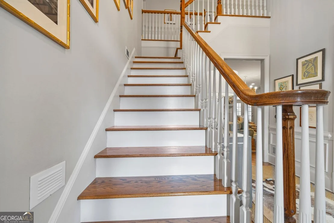 Photo of 5727 Mountain Oak Drive