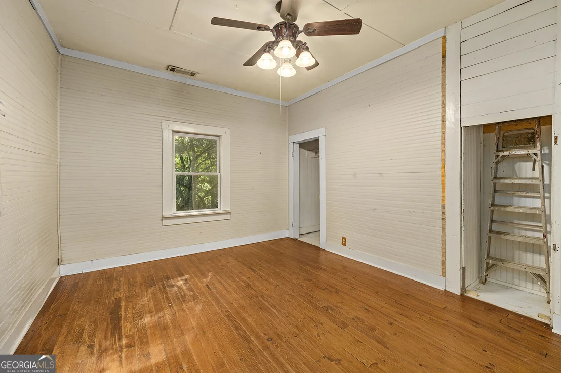 Photo of 469 Flatbottom Road