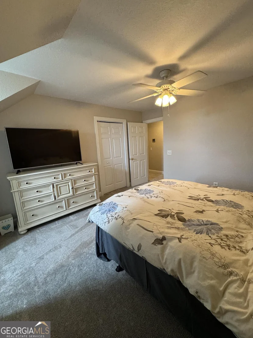 Photo of 2458 Post Road