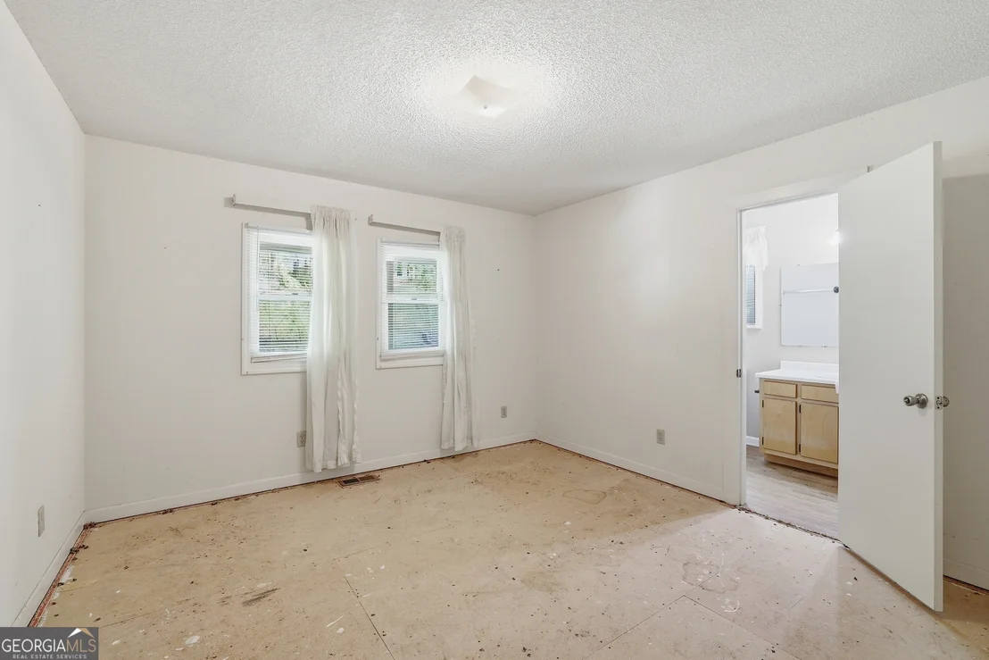 Photo of 592 Potomac Drive