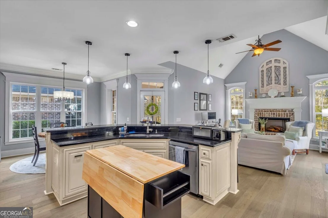 Photo of 176 Crosswinds Drive