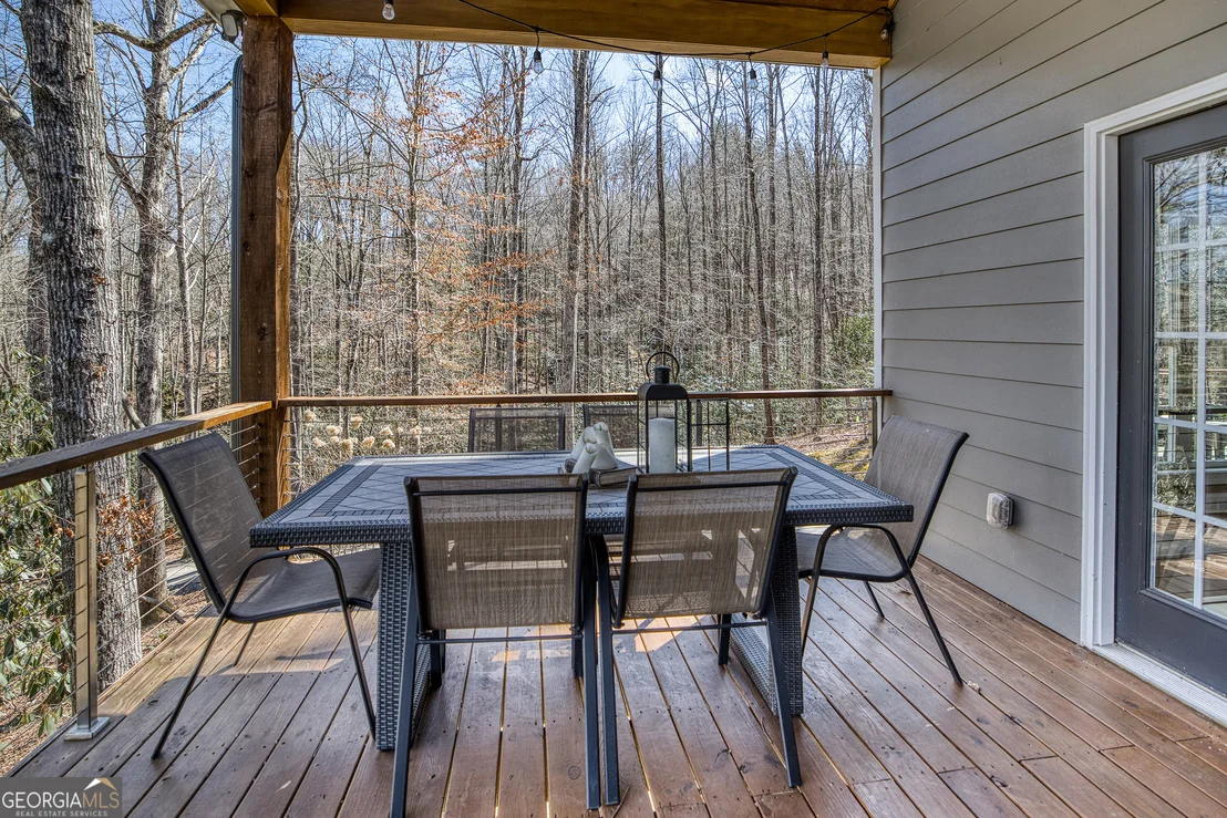 Photo of 112 Springhill Lane