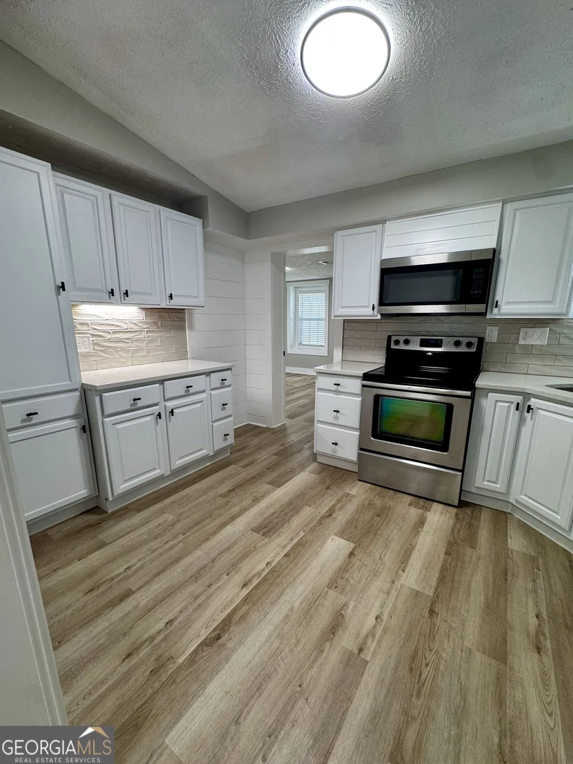 Photo of 855 Emerald Street