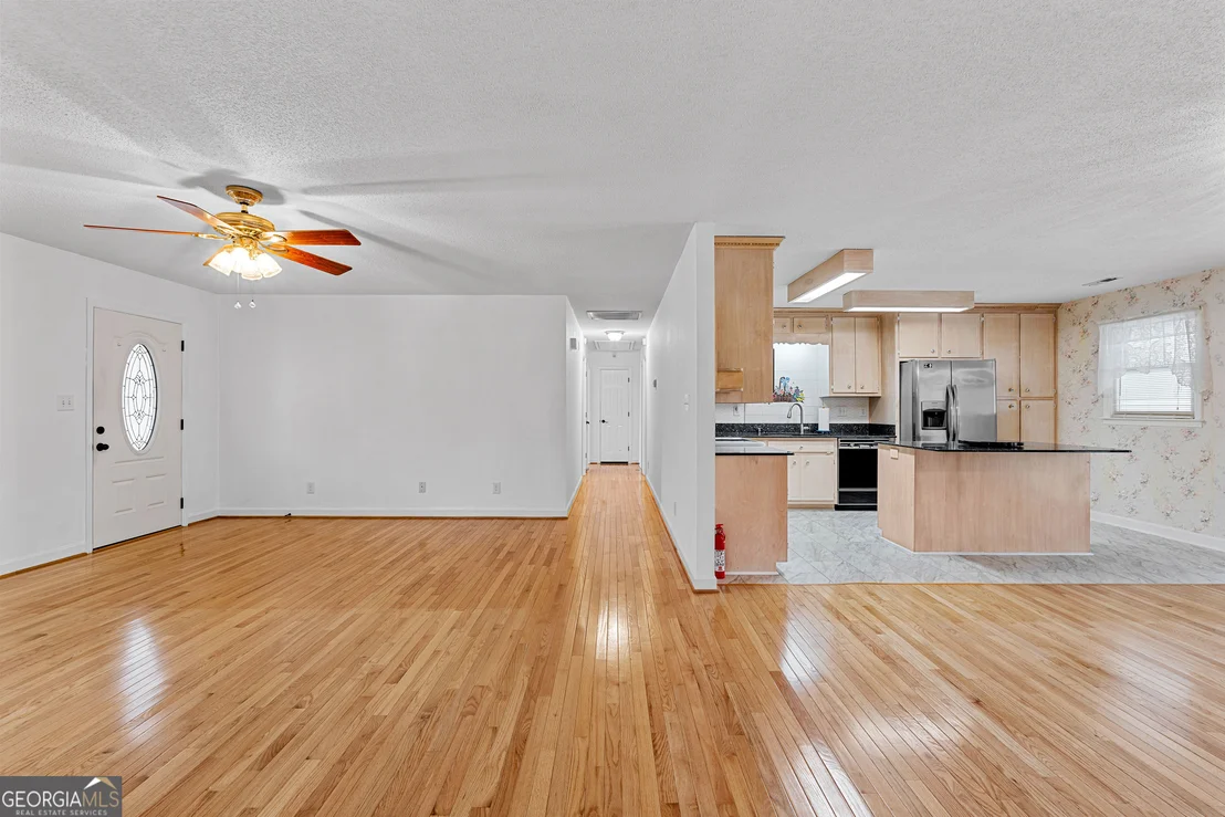 Photo of 423 Woods Road