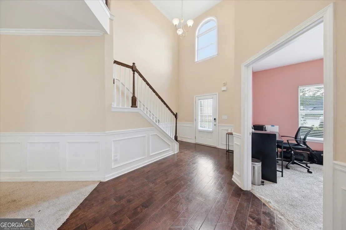 Photo of 1126 Paramount Drive