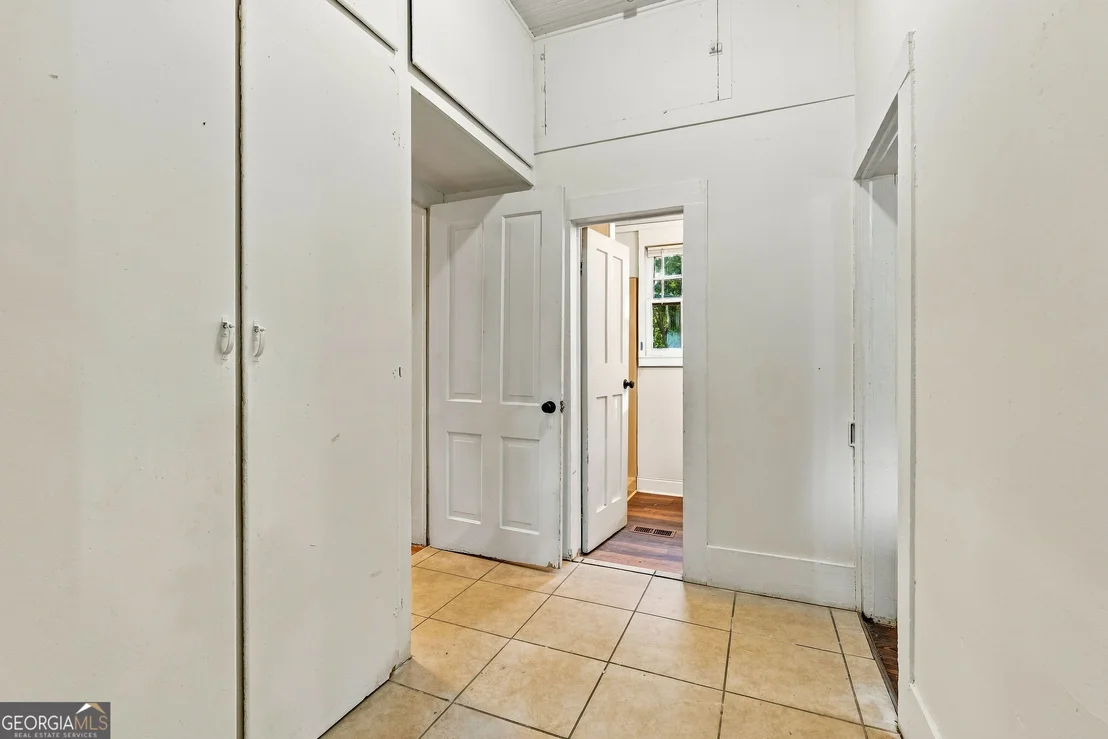 Photo of 5908 Wall Street