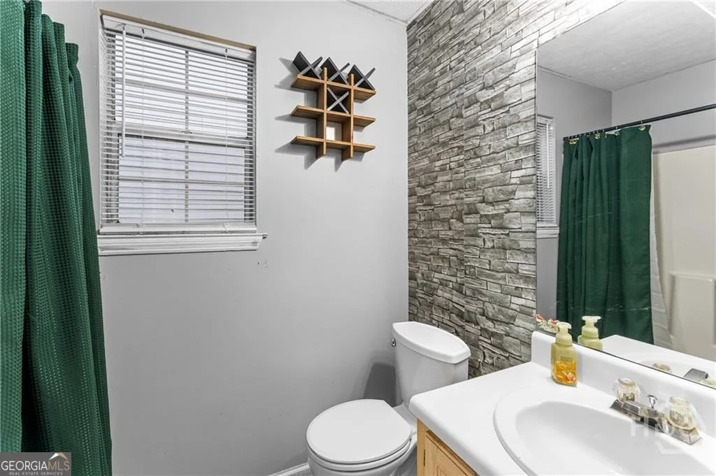 Photo of 128 Cambridge Drive