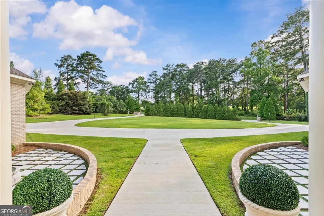Photo of 208 MERION Drive