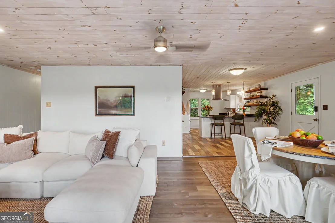 Photo of 931 Timber Bluff Drive