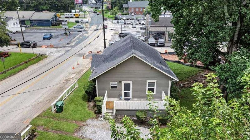 Photo of 1070 Forest Avenue