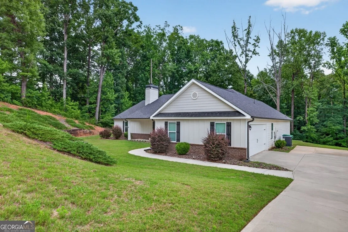 Photo of 561 Oconee Lane