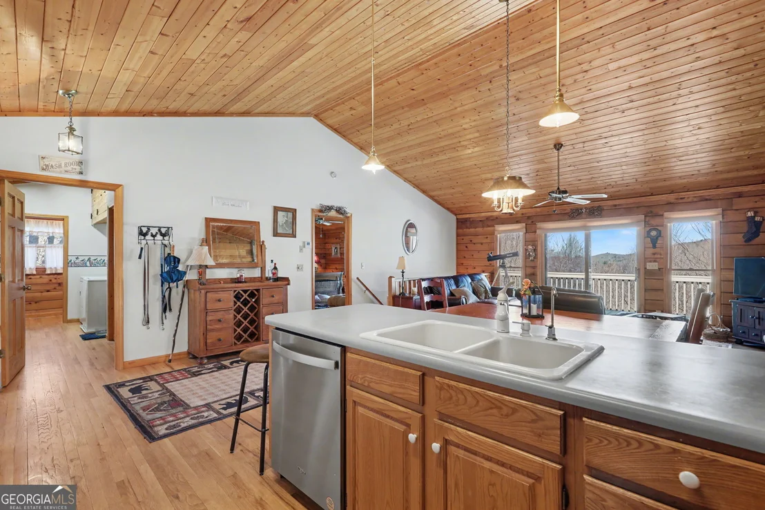 Photo of 437 Highpoint Drive