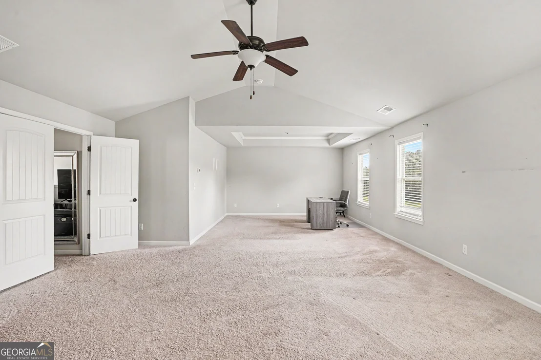 Photo of 945 Mystic Way