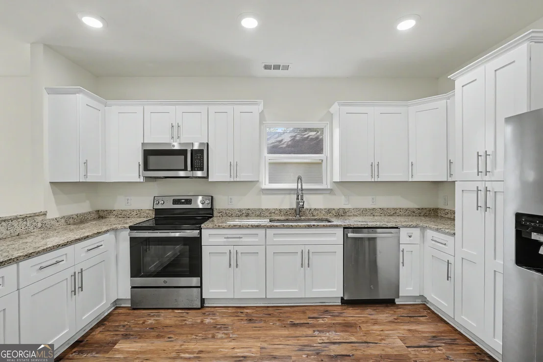 Photo of 1115 Bates Avenue
