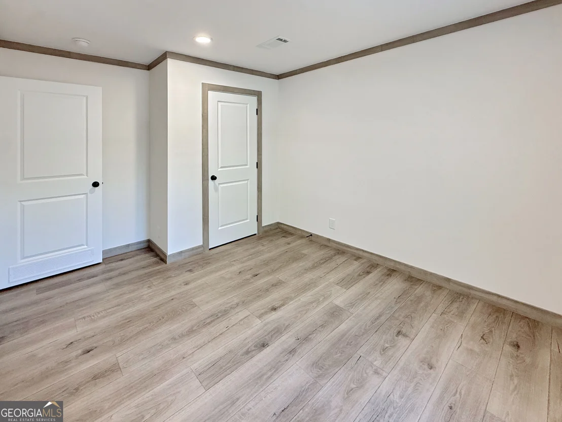 Photo of 415 Oliver Road