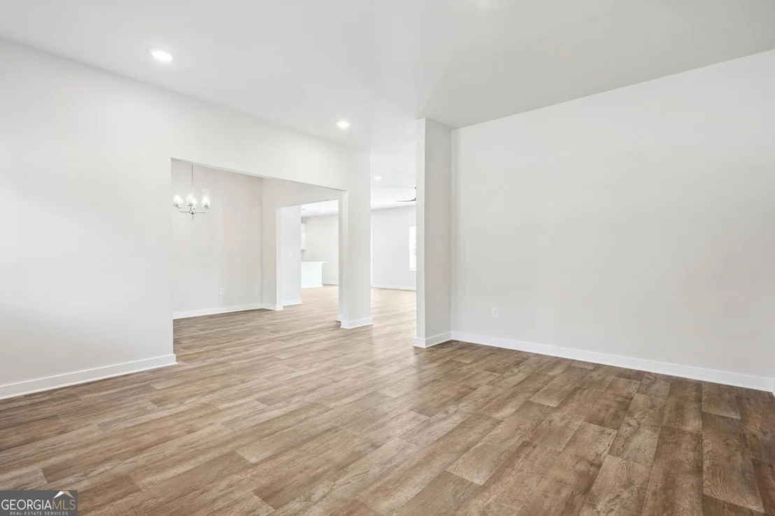 Photo of 470 ORWELL Drive