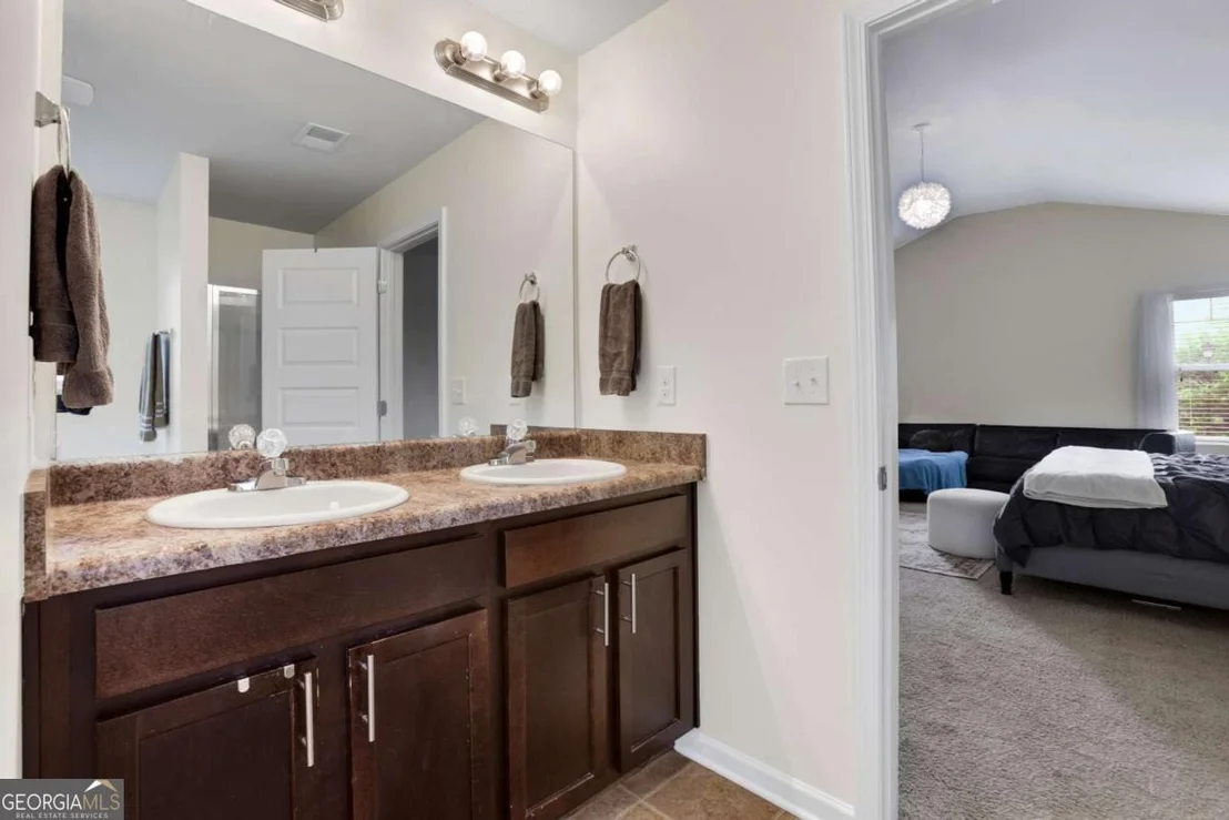 Photo of 615 Mulberry Park Circle