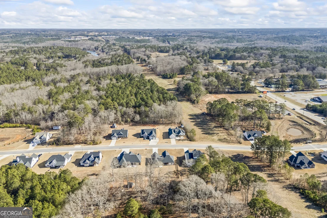 Photo of 152 White Oak Way