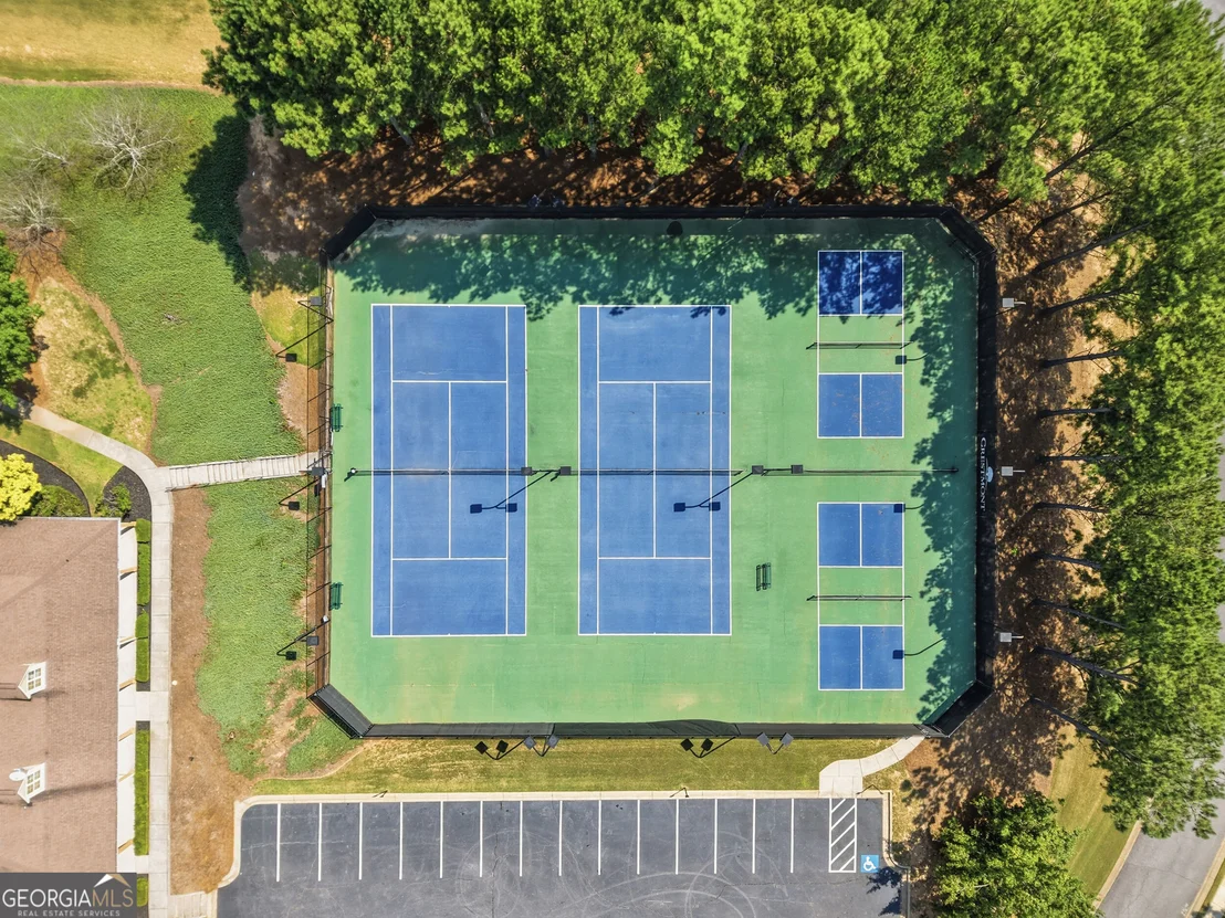 Photo of 423 Crestmont Lane