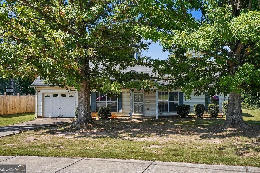 Photo of 616 Forest Hill Path