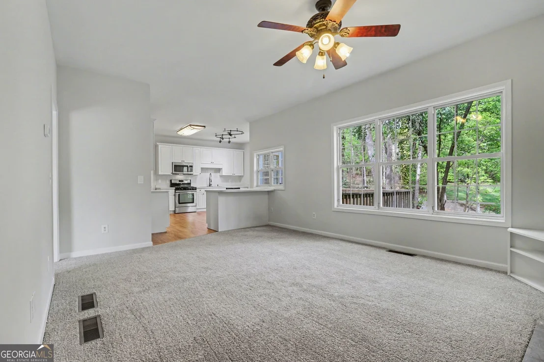 Photo of 3055 Heatherstone Drive