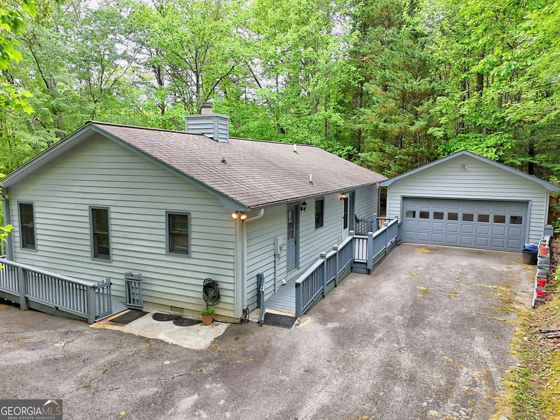 Photo of 325 Walnut Mountain Road