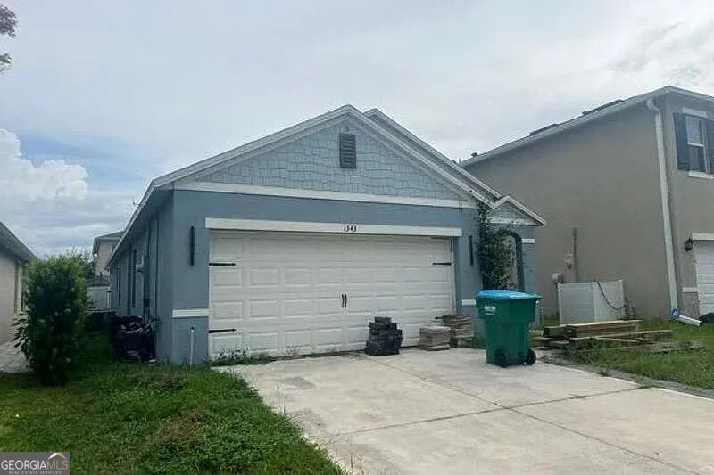 Photo of 1343 Winter Gray Circle