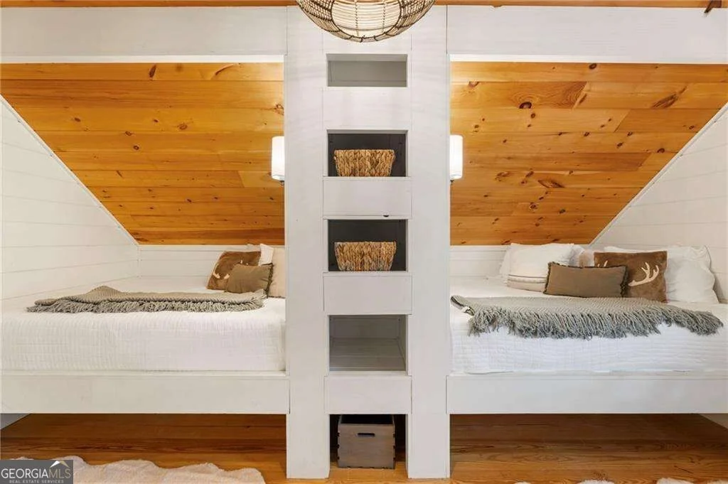 Photo of 120 Brookhaven Trail