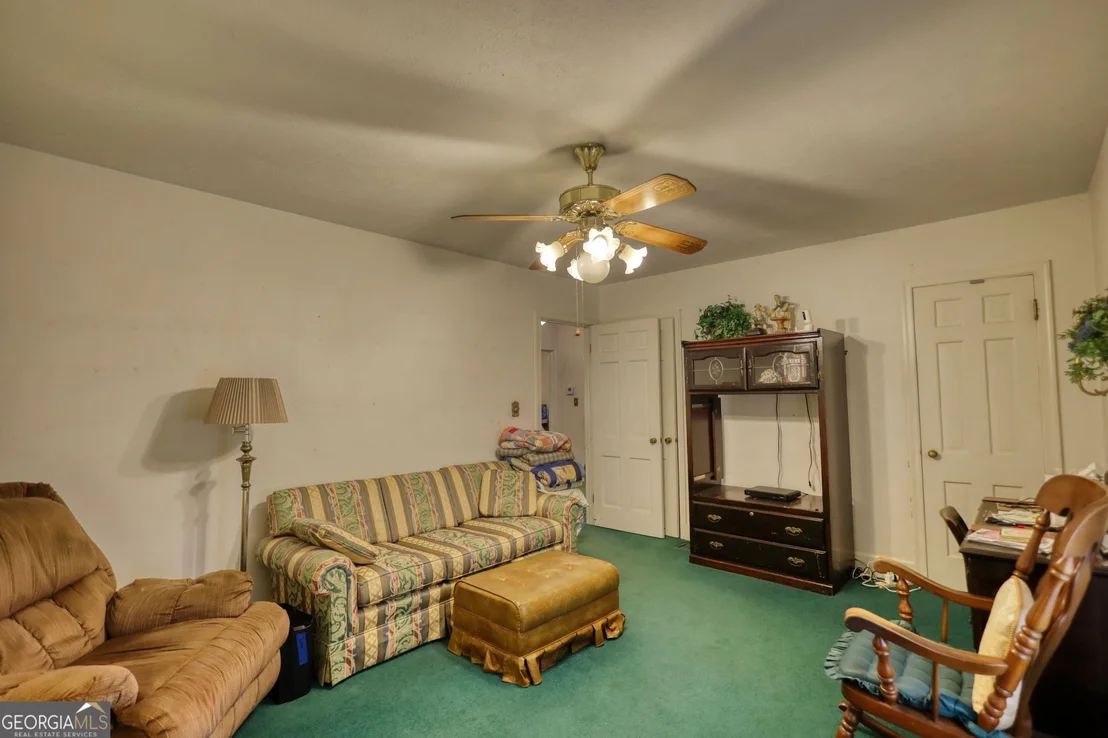 Photo of 982 Highland Circle SE
