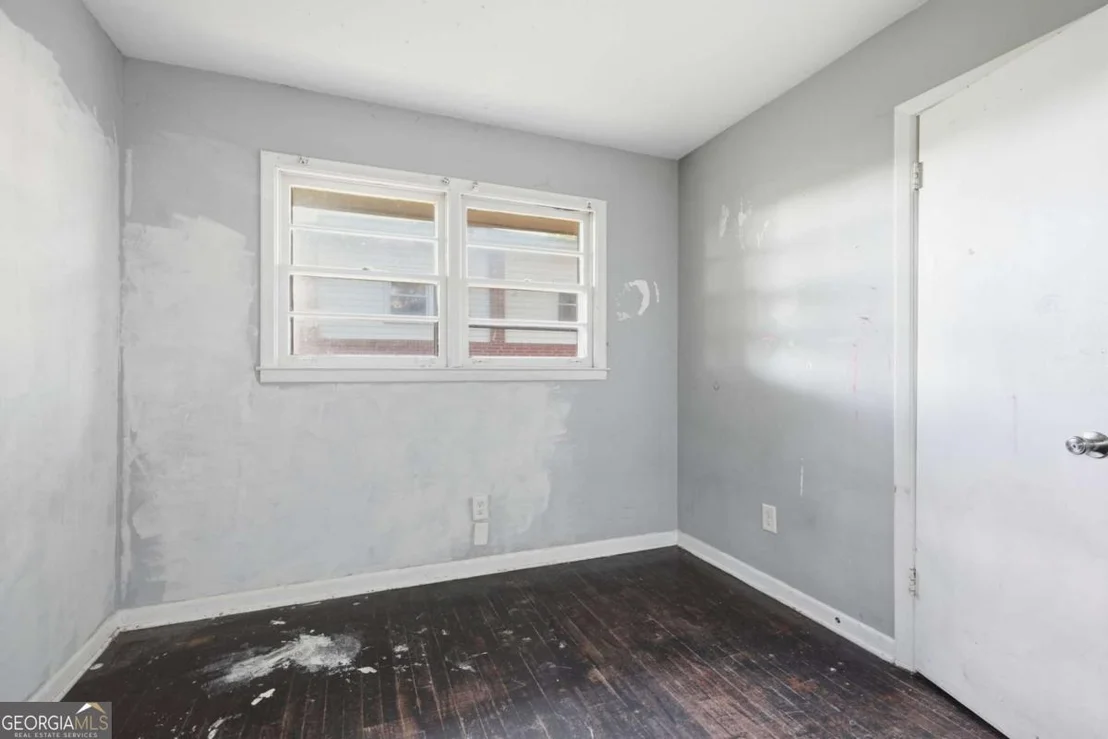 Photo of 5911 Meadowview Road