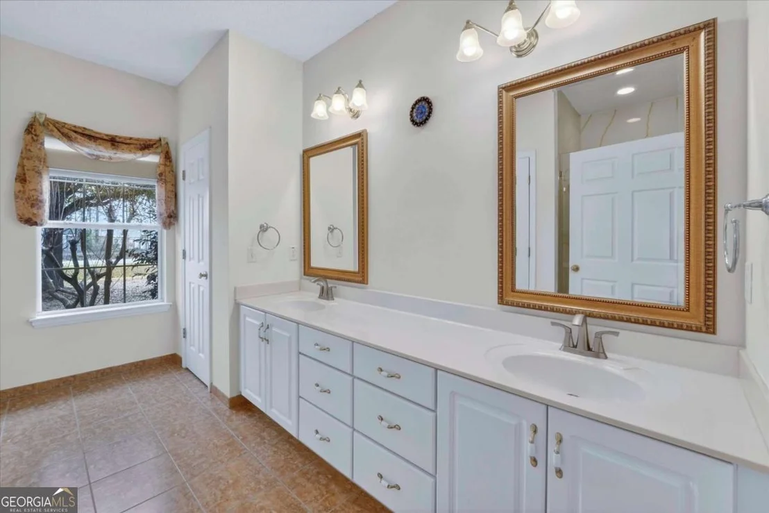 Photo of 330 Central Avenue