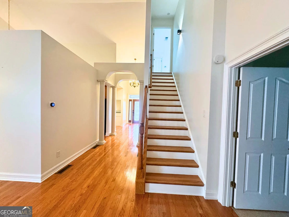 Photo of 817 Chalet Hills