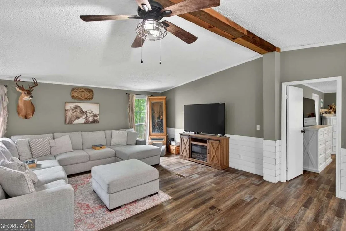 Photo of 930 Dry Pond Lane