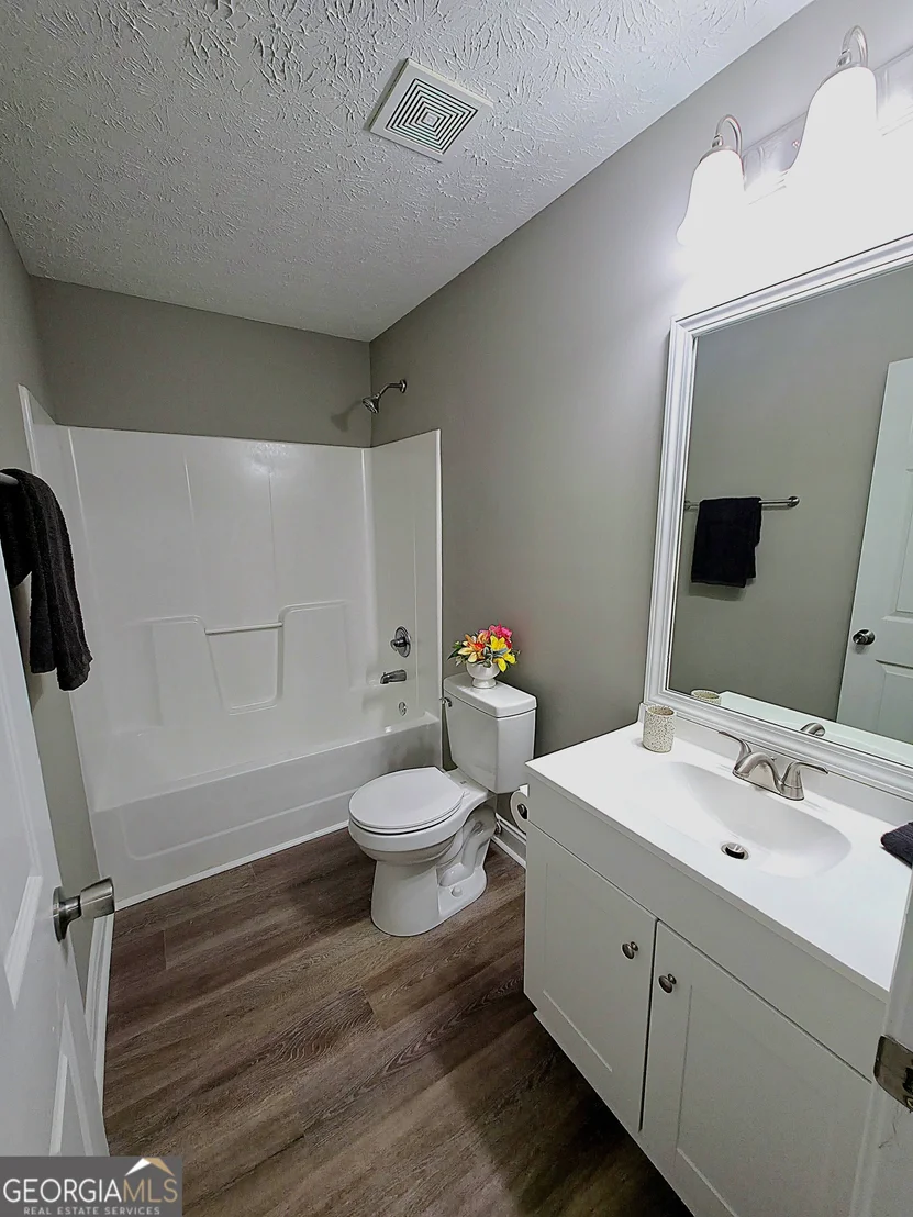 Photo of 115 Westchester Circle
