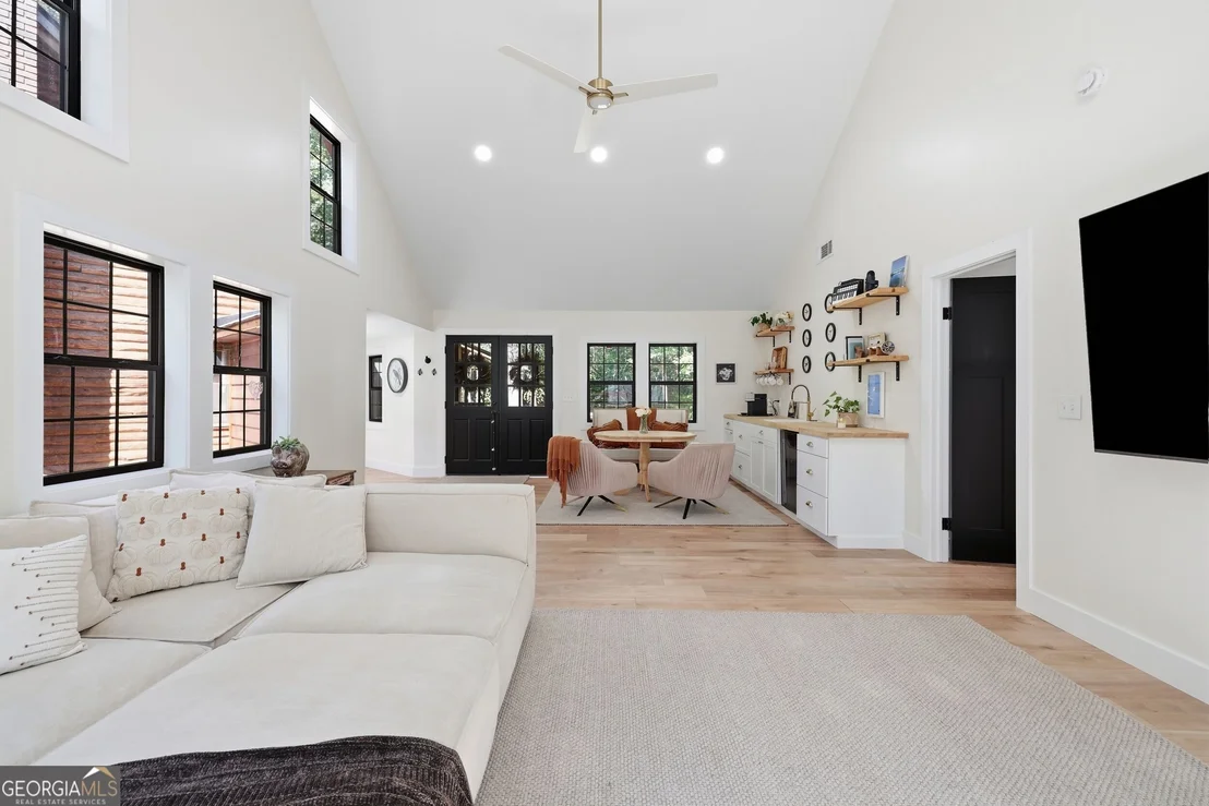 Photo of 282 Jarrett Manor Estates Road