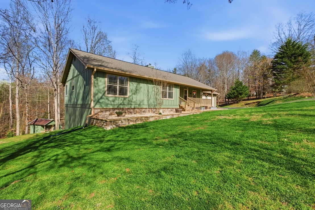 Photo of 498 Deer Track Road