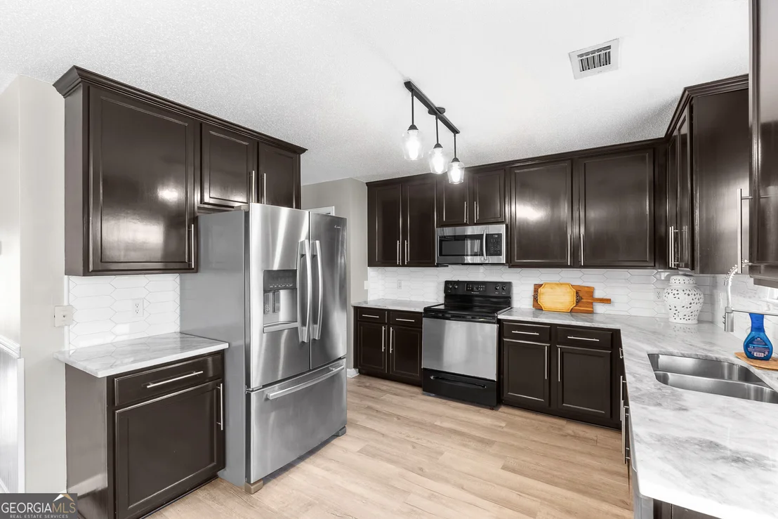 Photo of 502 Timberwind Drive
