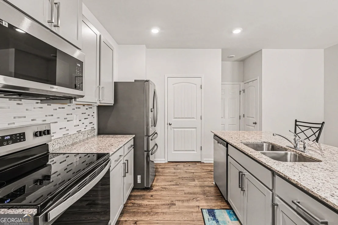 Photo of 8233 Bluewater Drive