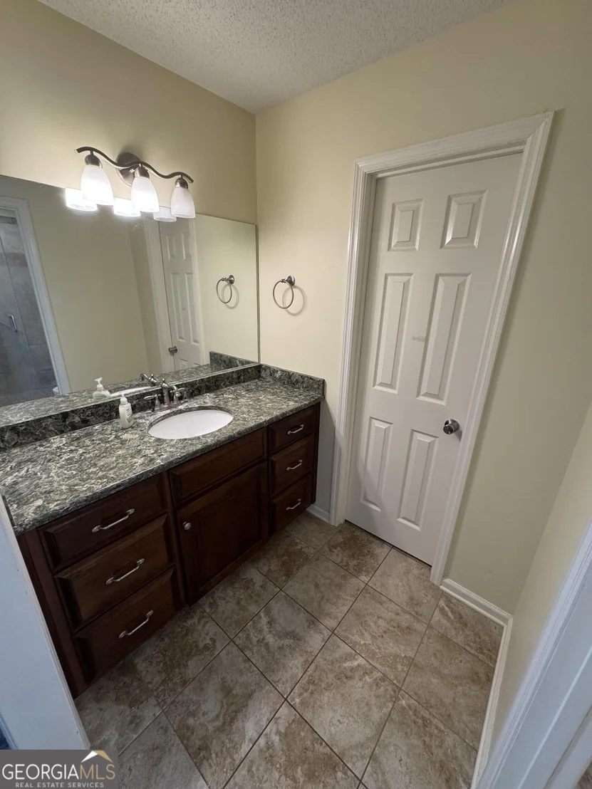 Photo of 355 Summerhill Road