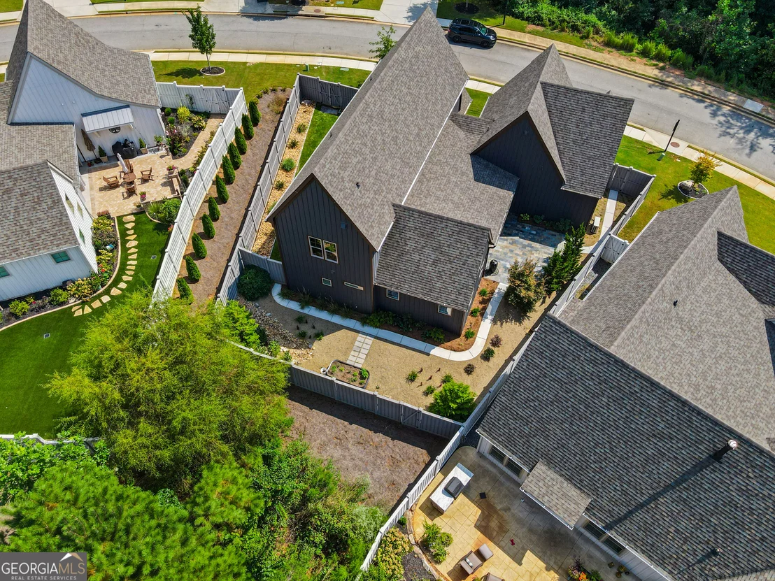 Photo of 220 Arbor Garden Circle