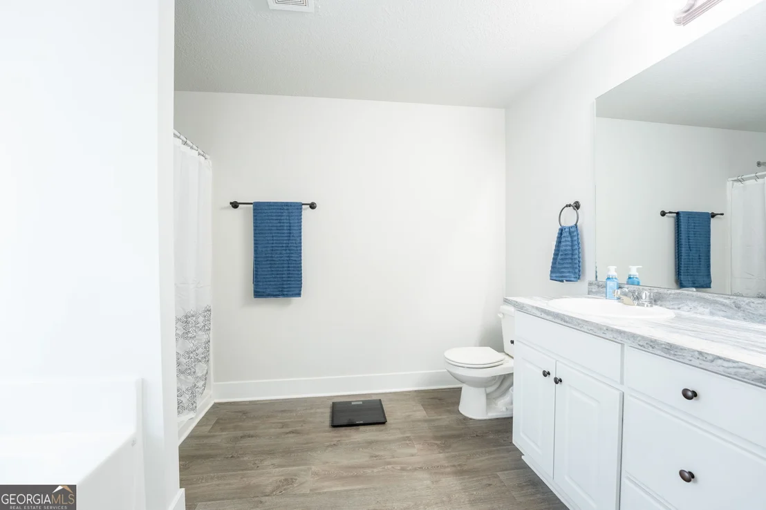 Photo of 648 Walnut Drive