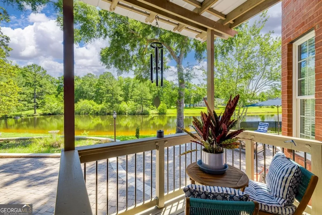 Photo of 152 Cambridge Drive