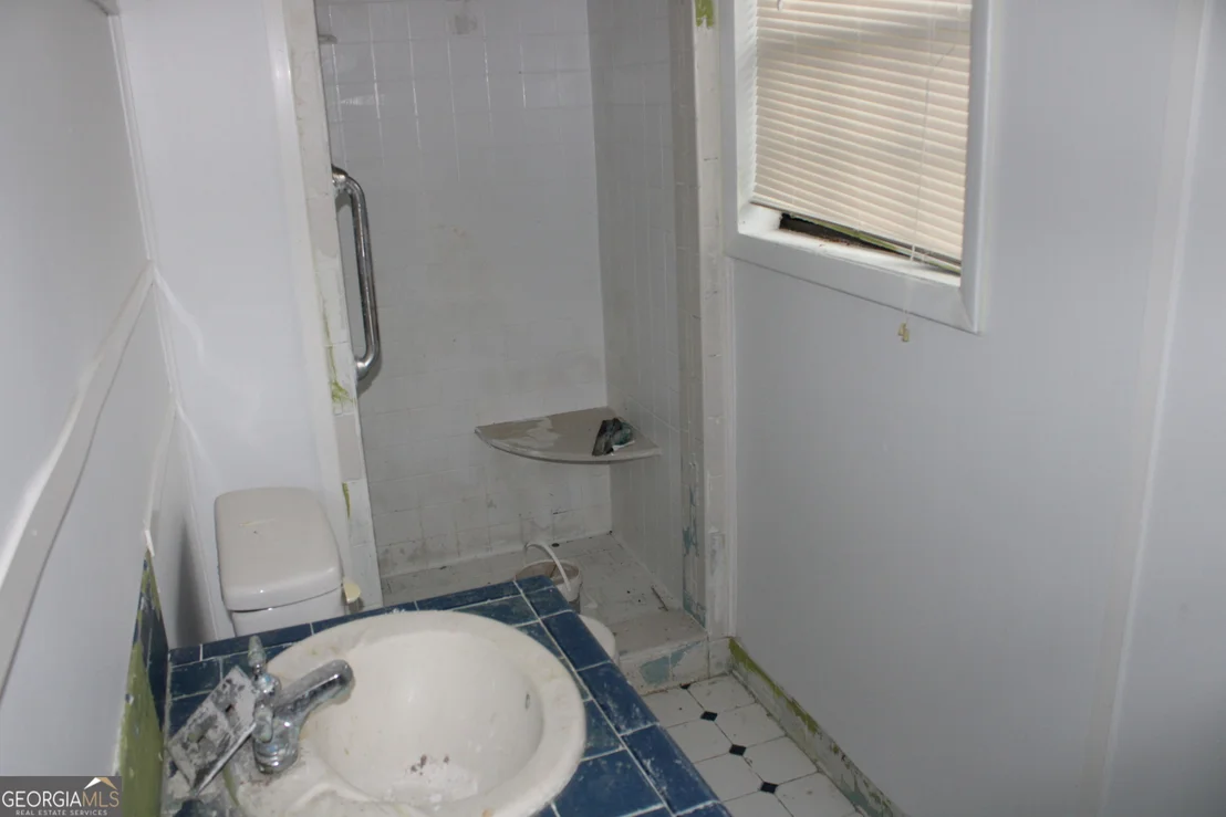 Photo of 338 Lakeview Drive