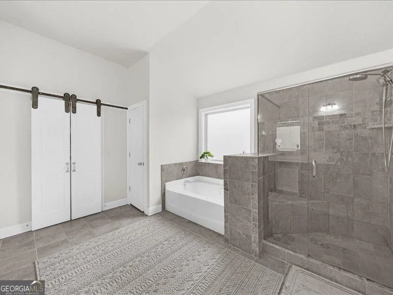 Photo of 5680 Banner Boulevard