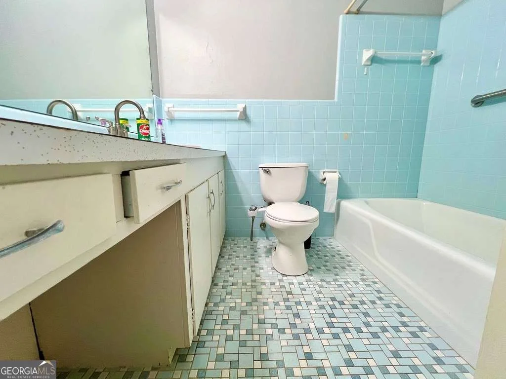 Photo of 82 Cook Road