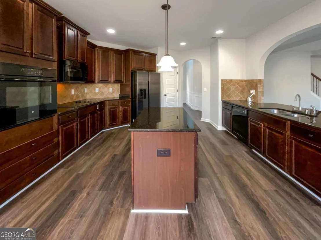 Photo of 2879 Valaise Lane