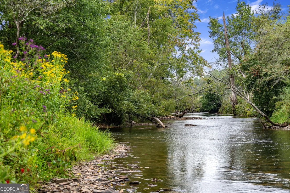 Photo of 235 W Conasauga Creek